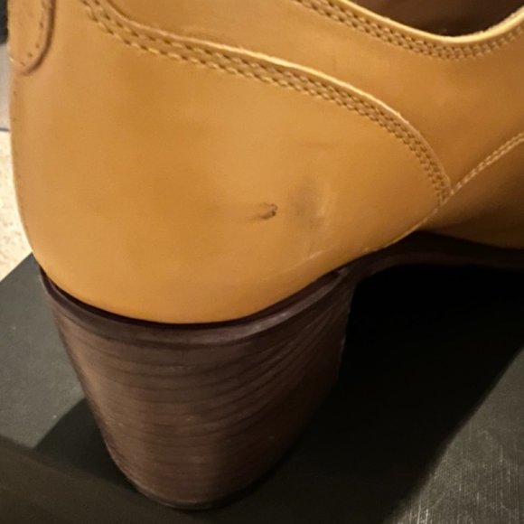 Miss Button Midheel - Picture 7 of 13